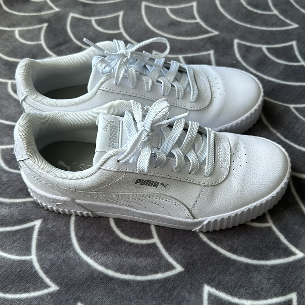 Puma Sneakers